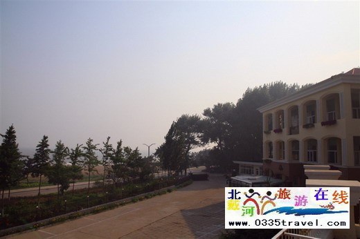 北戴河濱海假日酒店(原鐵建度假村)