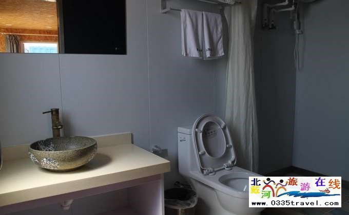 東戴河魔方集創(chuàng)意集裝箱酒店