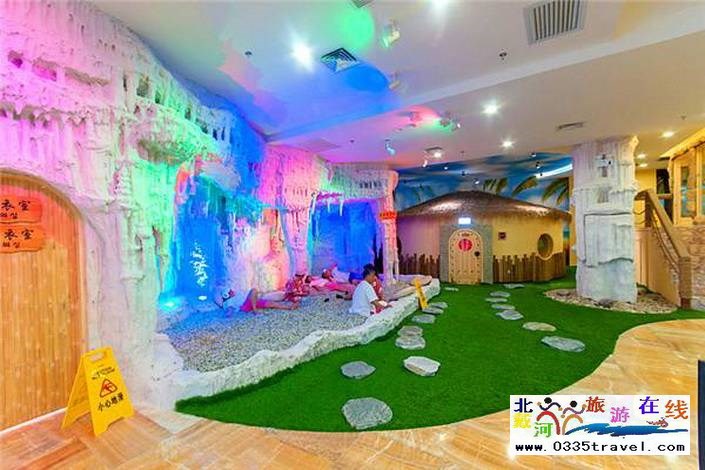 隆化楓水灣森林溫泉城酒店