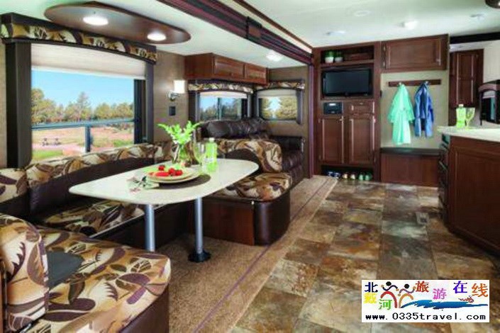 東戴河銀泰房車露營酒店