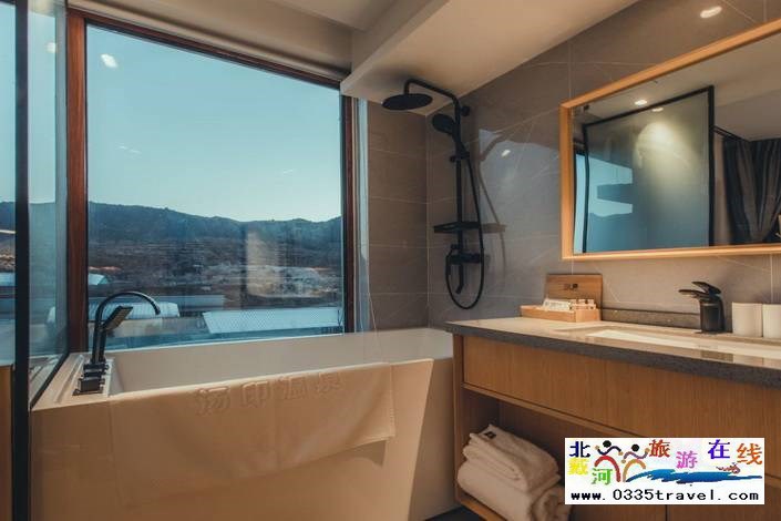 山海間溫泉藝術(shù)中心酒店