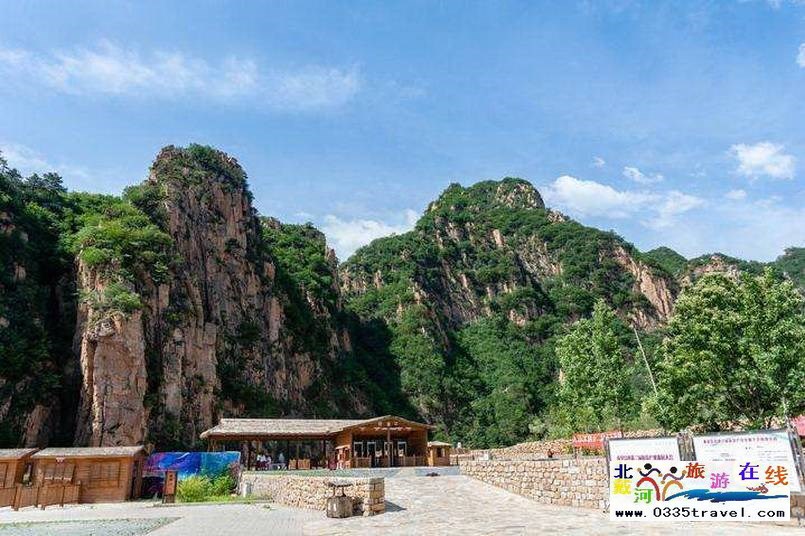 秦皇島祖山·天女小鎮(zhèn)(滑雪登山攝影)咨詢(xún)預(yù)定電話18633570222 15703350808