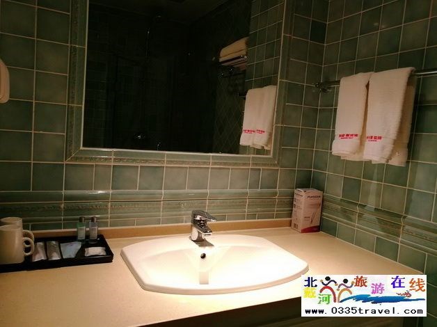 南戴河榮盛·一杯瀾海景度假酒店0335-3522588