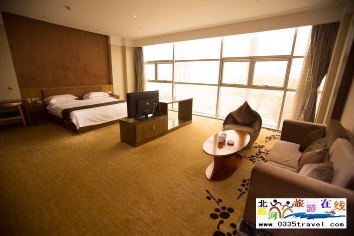 北戴河黃金海岸海景龍?jiān)肪频觌娫?huà)15703350808