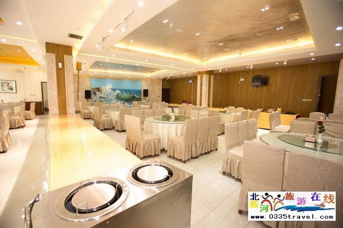 北戴河黃金海岸海景龍?jiān)肪频觌娫?huà)15703350808