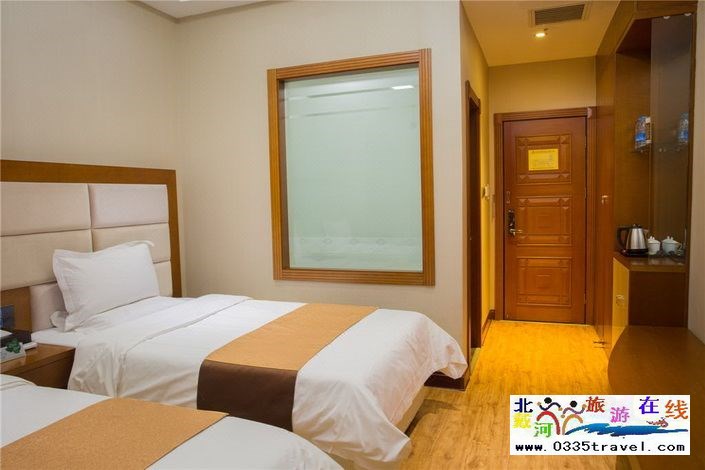 東戴河和誠(chéng)大酒店電話0335-3522588
