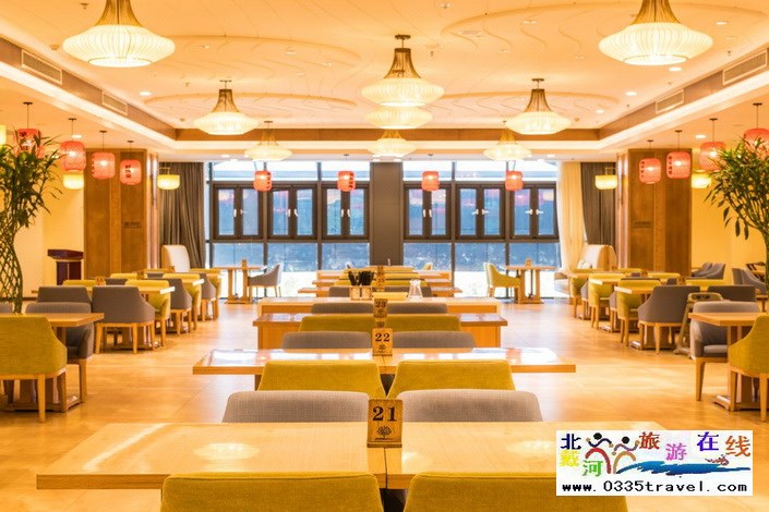 北戴河浪漫海景房車咨詢預(yù)定:15703350808 18633570222