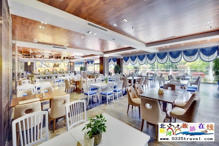 北戴河浪漫海景房車咨詢預(yù)定:15703350808 18633570222