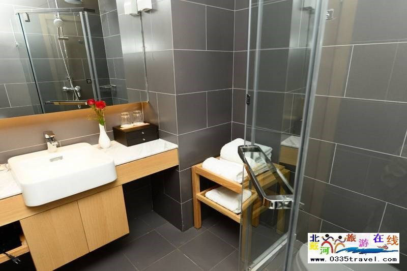 山海關(guān)閑庭書(shū)法酒店