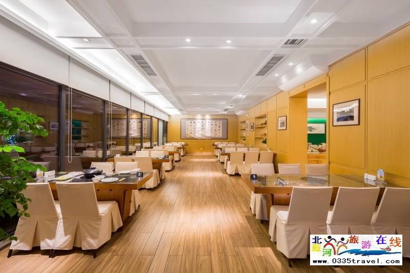 山海關(guān)閑庭書(shū)法酒店