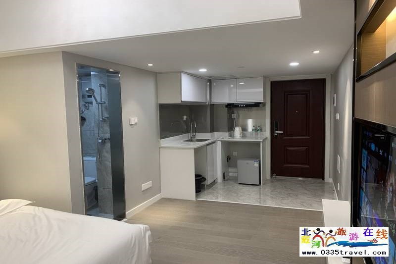 秦皇島茂業(yè)中心假日公寓電話18633570222