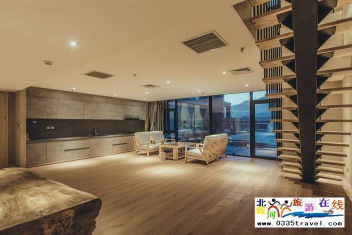 秦皇島山海間溫泉藝術(shù)中心酒店秦皇島山海間溫泉藝術(shù)中心酒店